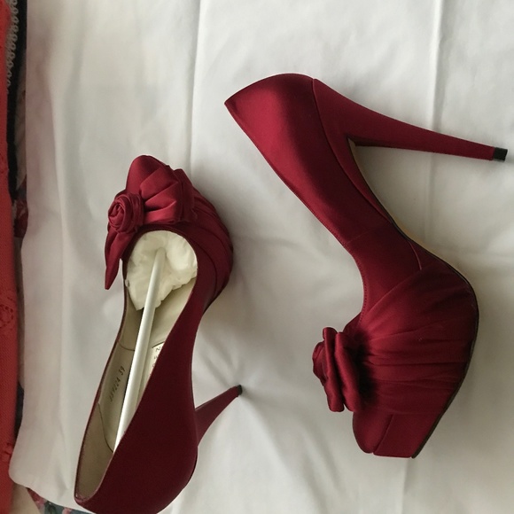 Shoes - Picture 1 of 1